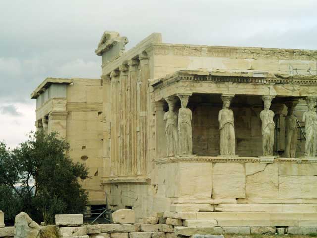 Erechtheion-and-the-Caryatids