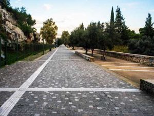 pedestrian-street-of-athens